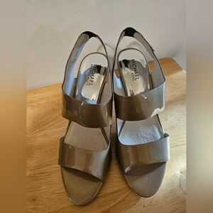 Michaels Women's Tan Sandals